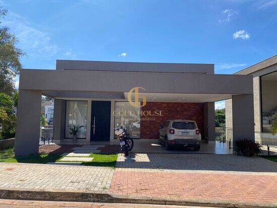 Casa em Lagoa Santa no condomínio Gran Royelle,