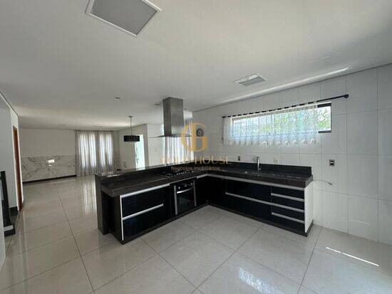 Casa de 250 m² Condomínio Rosa dos Ventos - Vespasiano, à venda por R$ 1.690.000
