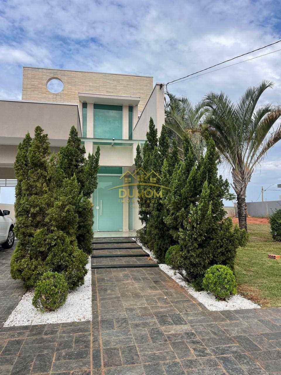 Casa para Venda por R$ 1.300.000, Condomínio Village Do Lago em Tres Lagoas/MS