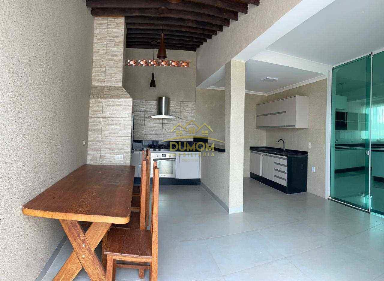 Casa para Venda por R$ 1.300.000, Condomínio Village Do Lago em Tres Lagoas/MS