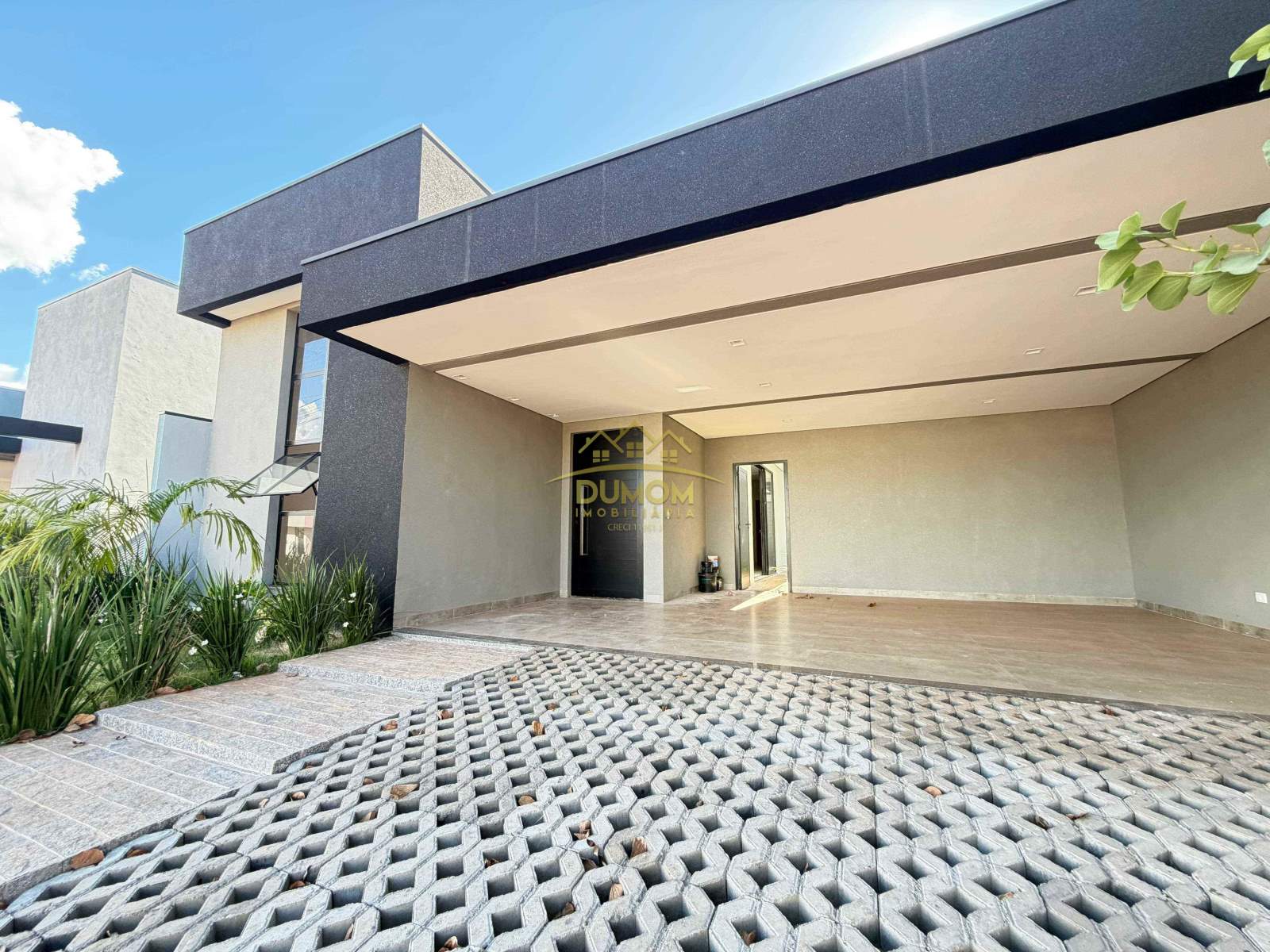 Casa para Venda por R$ 1.080.000, Costa Leste em Tres Lagoas/MS