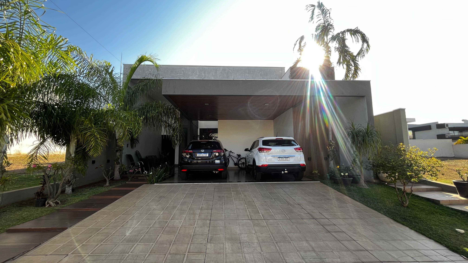 Casa para Venda por R$ 1.600.000, Village Do Lago em Tres Lagoas/MS