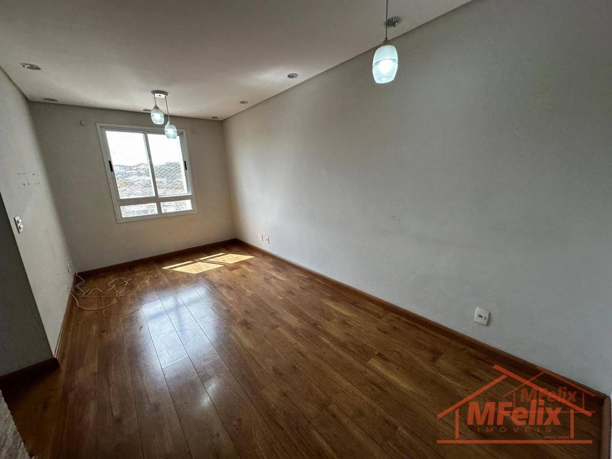 Apartamento com 2 quartos à Venda, Jardim Maia - Guarulhos