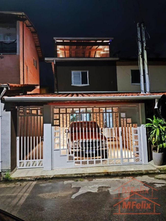 Sobrado com 2 quartos à Venda, Cidade Soberana - Guarulhos