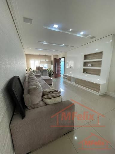 Sobrado com 4 quartos à Venda, Vila Augusta - Guarulhos