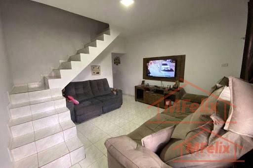 Sobrado com 3 quartos à Venda, Parque Primavera - Guarulhos
