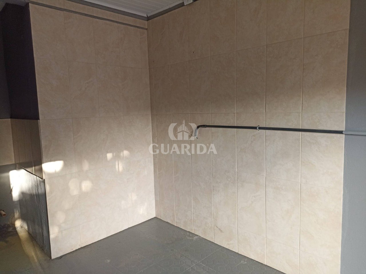 Prédio Comercial, Hípica, 200m², por R$ 219mil