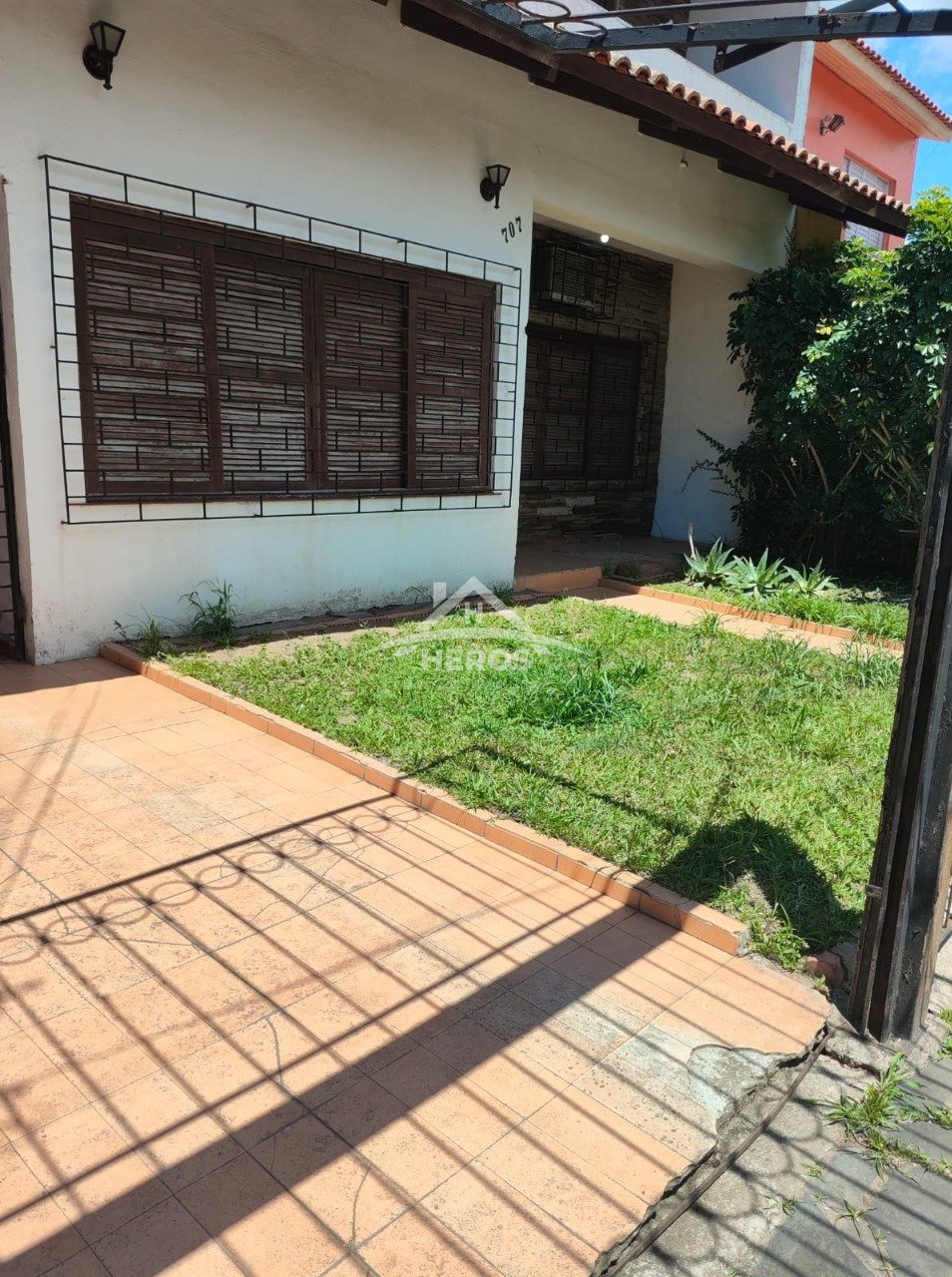 Casa 3 dorm, Sarandi, R$ 350mil.