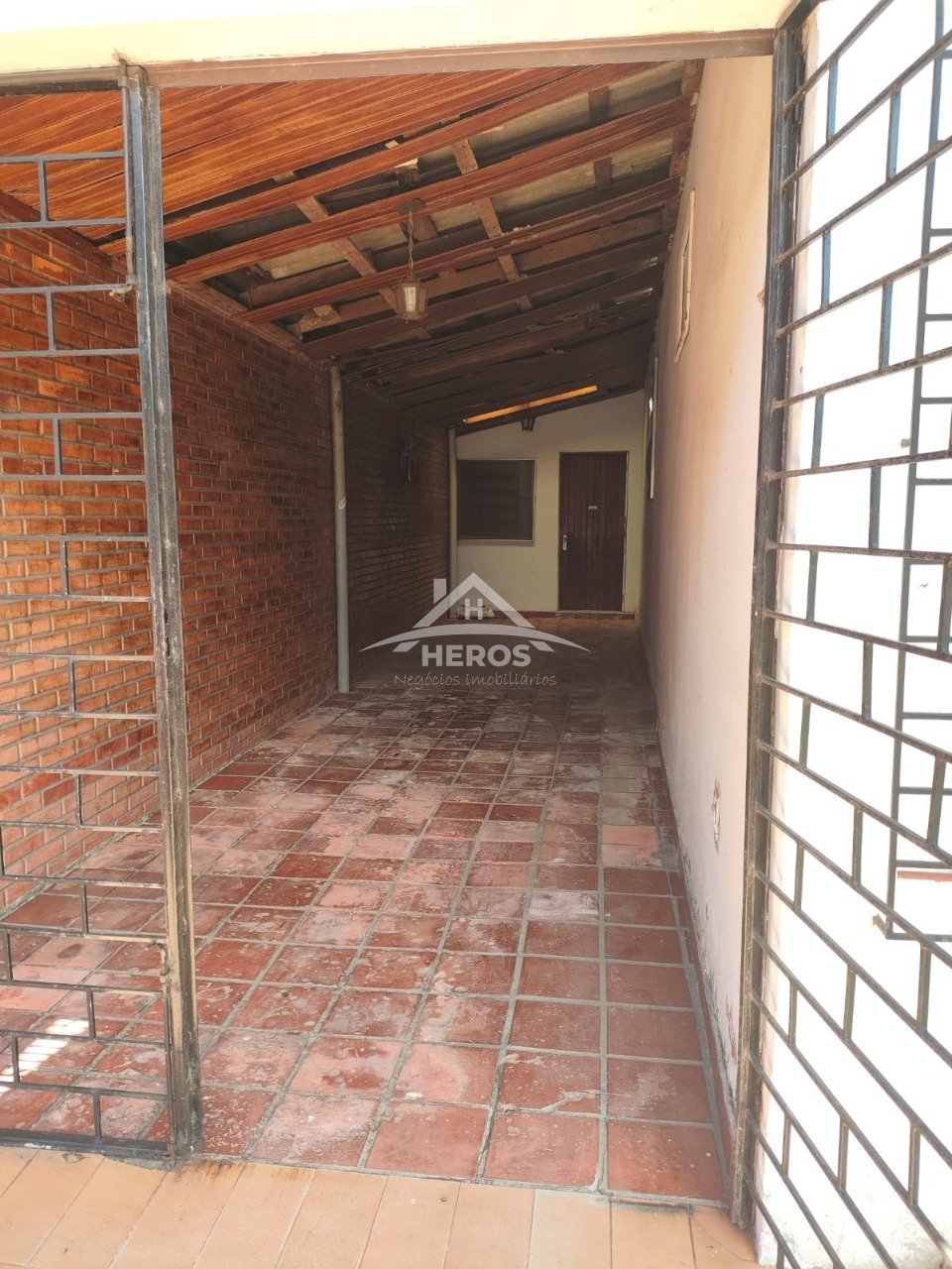 Casa 3 dorm, Sarandi, R$ 350mil.