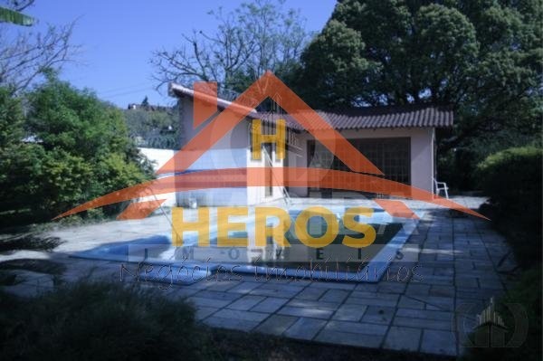 Casa 3 dorm, Cavalhada, 180m², R$ 2,5 milhões