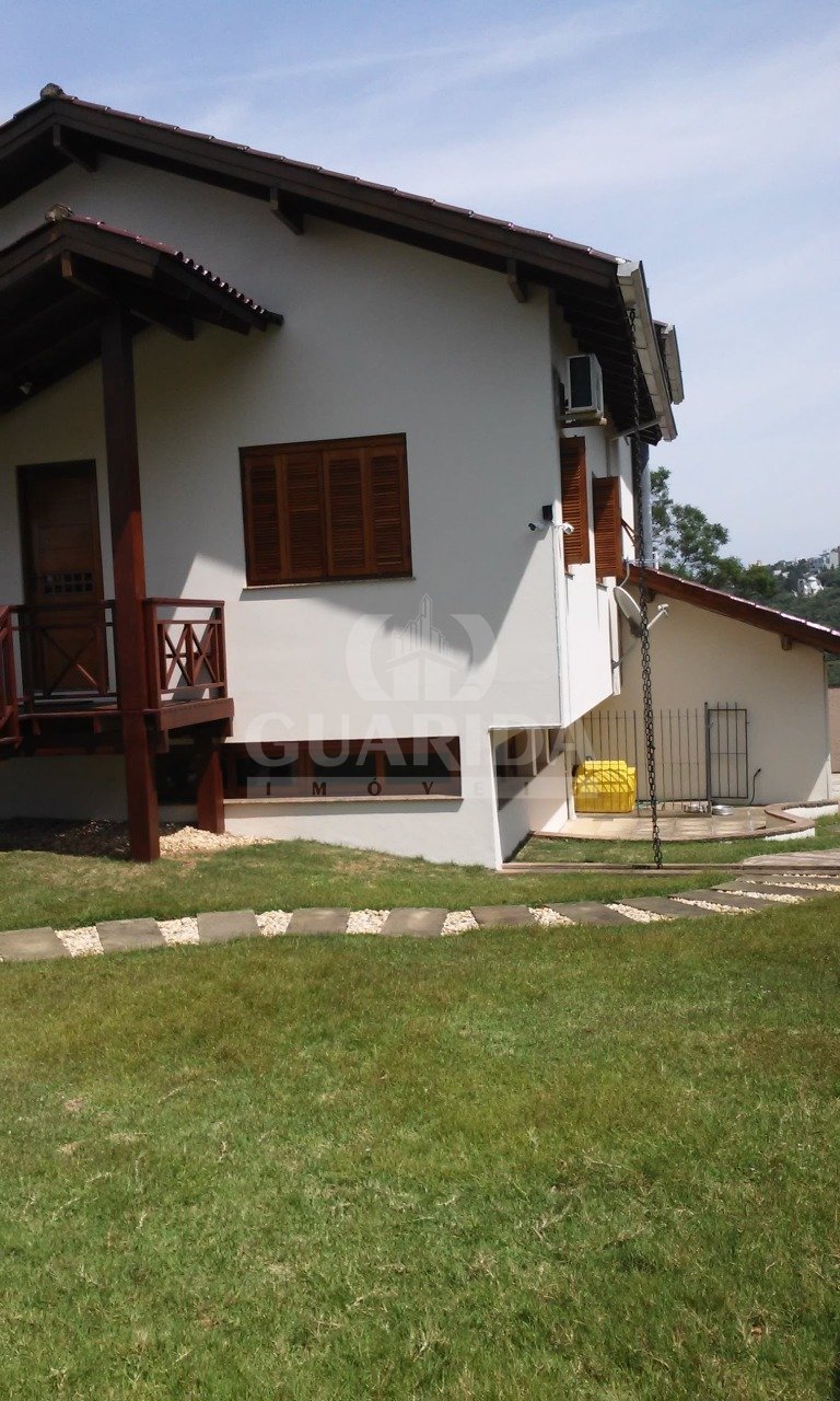 Casa 3 dorm, 300m, Vila Nova, R$ 1,45 milhão