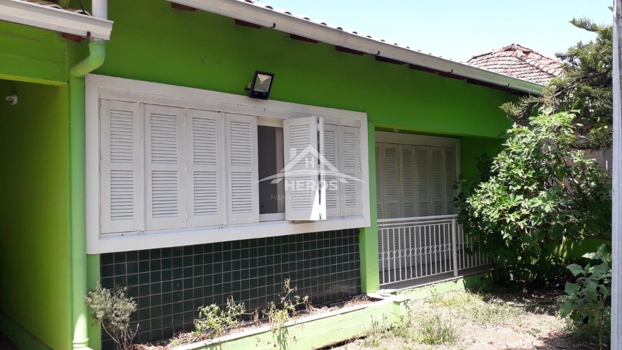 Casas 4 dorm, 649m², Belém Novo, R$ 750 mil