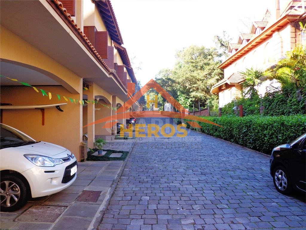 Casa condomínio, 181m², Pedra Redonda  R$1,8milhão