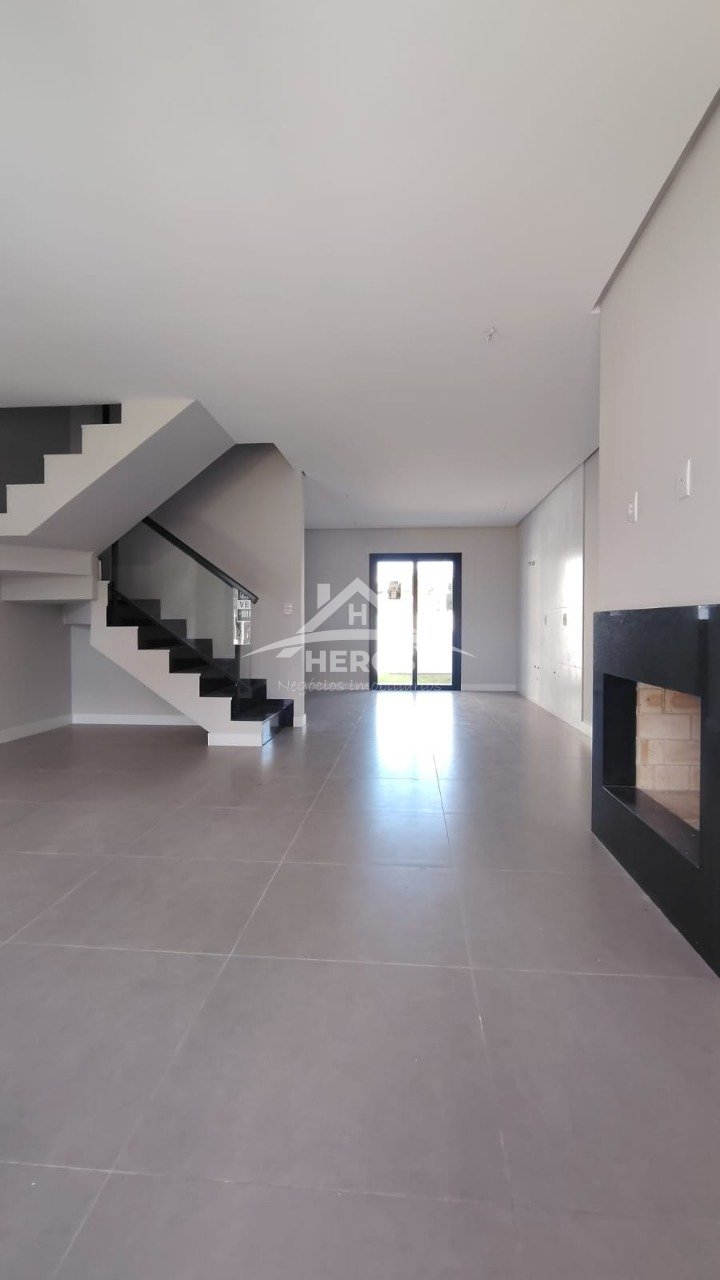 Casa em cond, 3 dorm, 150m², R$ 699 mil