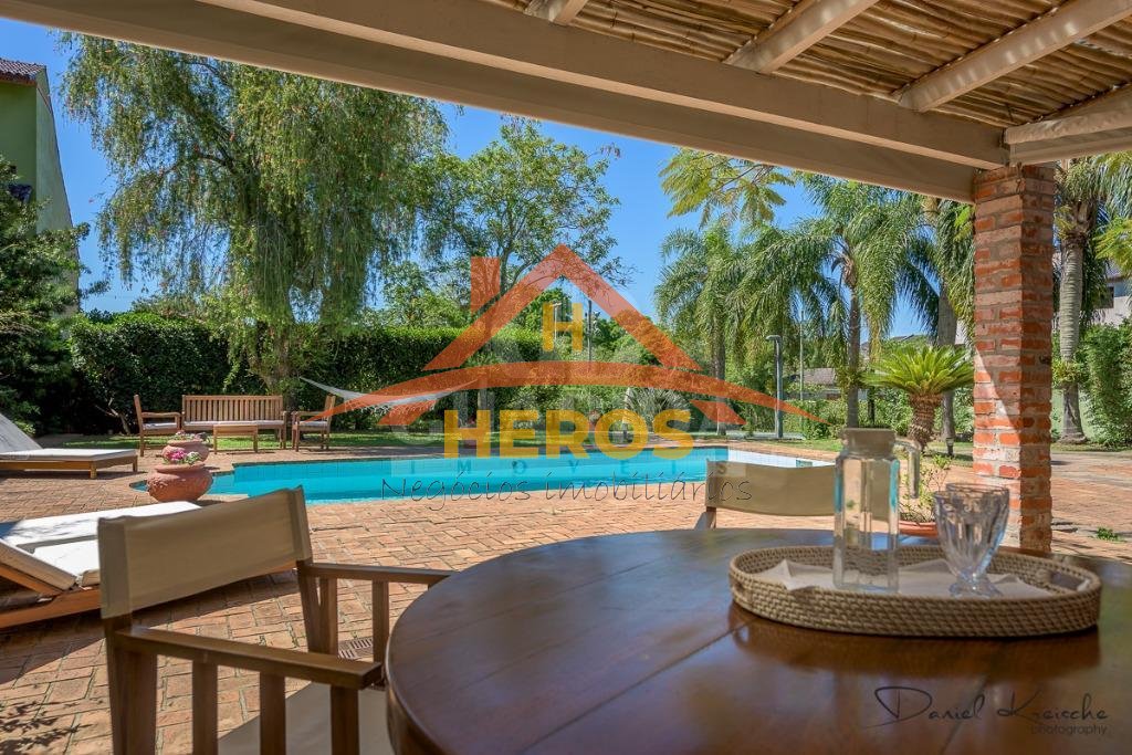 Casa 4  dorm, 400m²,Trisrteza, R$ 3,89milhões
