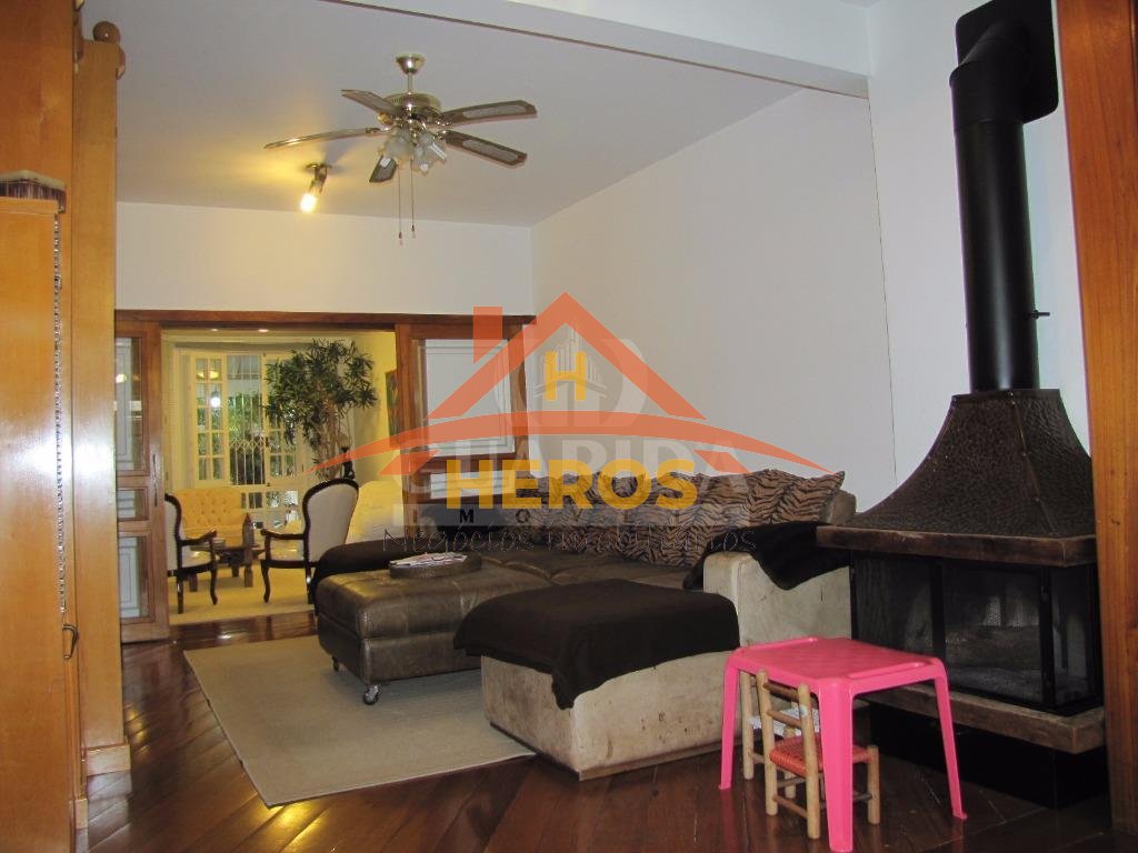 Casa 4 dorm, 383m², Espírito Santo, R$ 1,29milhão