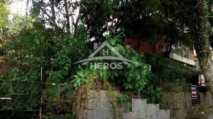 Terreno 678m², Tristeza, R$ 450mil