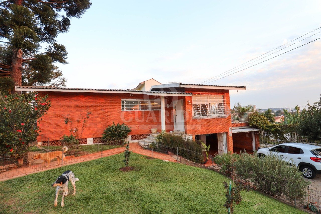 Casa 3 dorm, 200m², Cavalhada, R$ 680mil