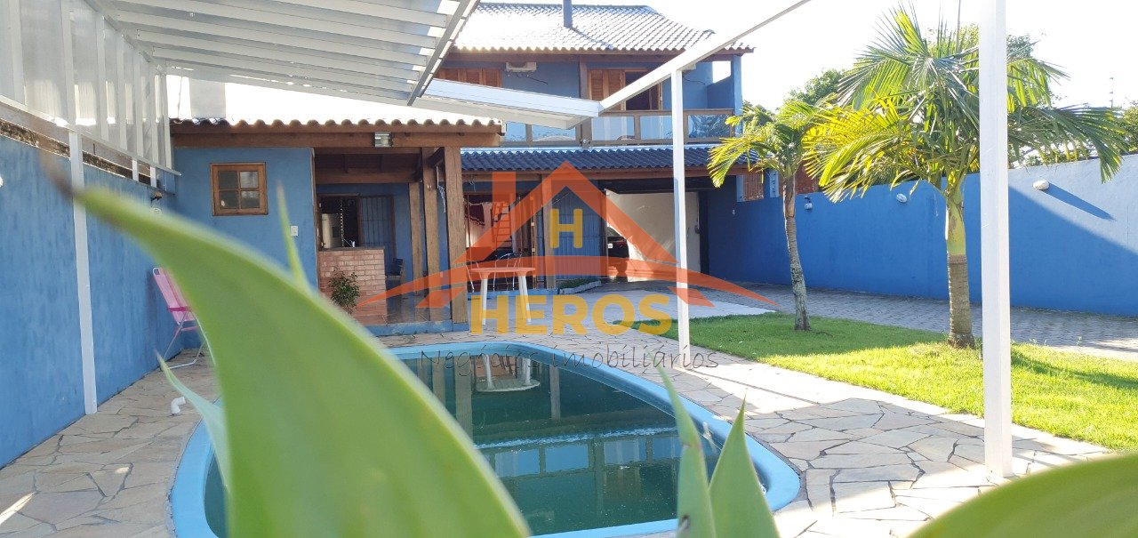 Casa 4  dorm,  305m², Vila Nova, R$ 800mil