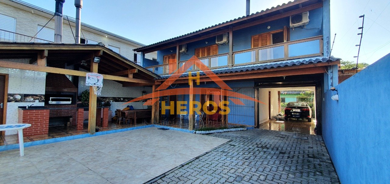 Casa 4  dorm,  305m², Vila Nova, R$ 800mil