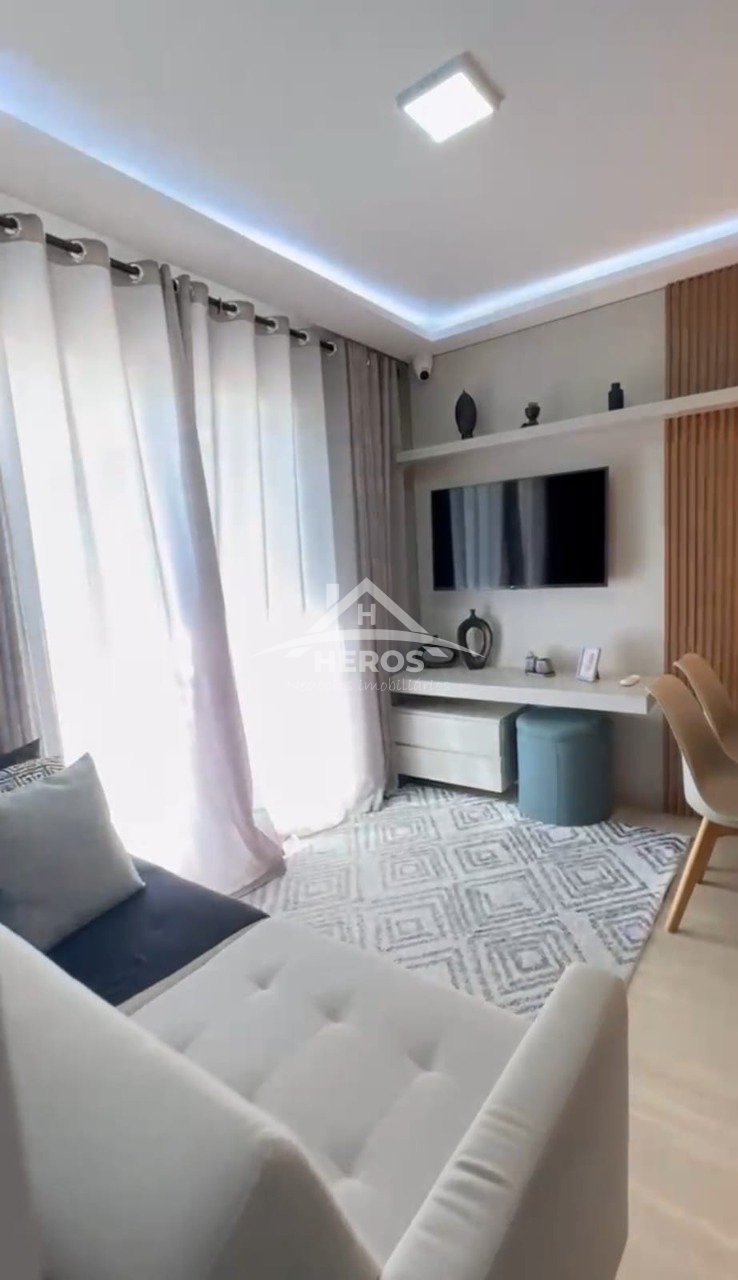 Apartamento, Ponta Grossa,  42m², R$ 216mil
