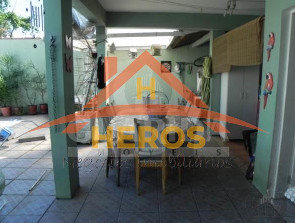Casa 3 dorm, Ipanema, 253m², R$ 650 mil