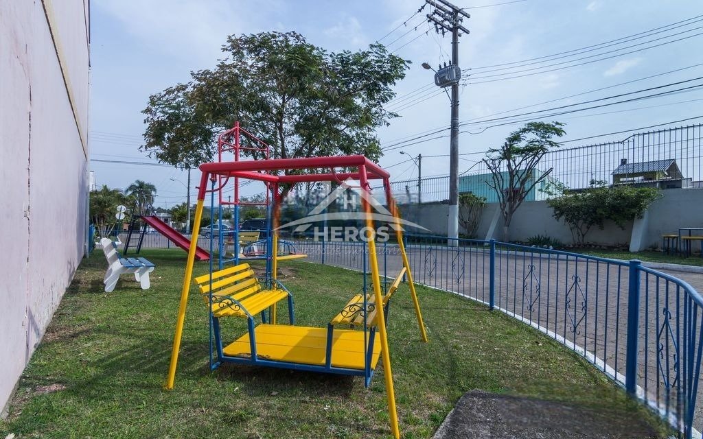 Casa condomínio 3 dorm, 79m², Guarujá, R$ 400mil