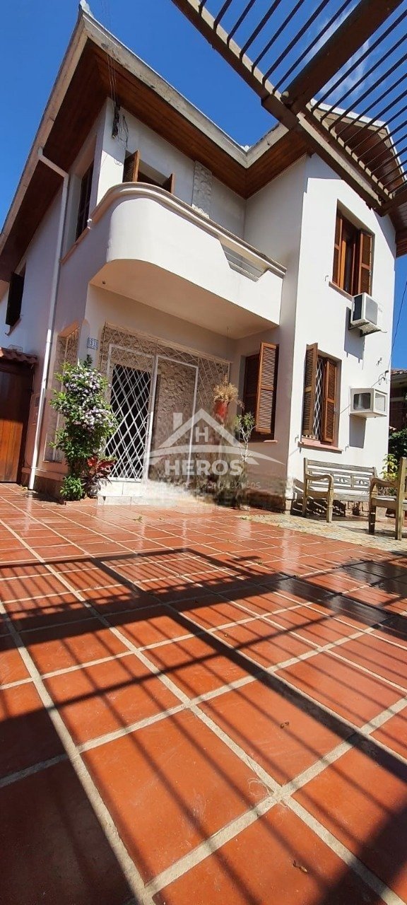 Casa com 4 quartos, Azenha, 130m², 957mil