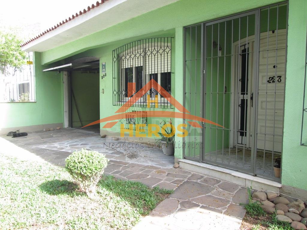 Casa 3 dorm, 315,8m², Nonoai, R$ 901mil