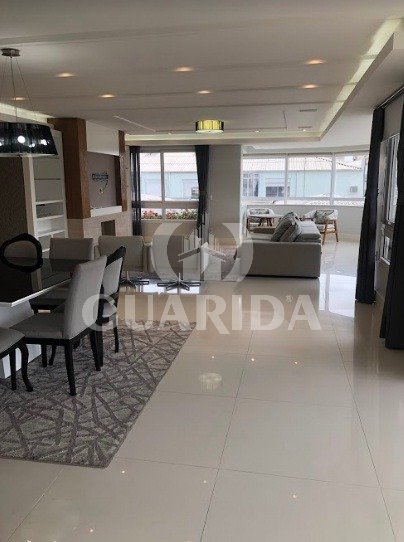 Aptº 216m², 3 suítes, Menino Deus, R$ 2,05 milhões
