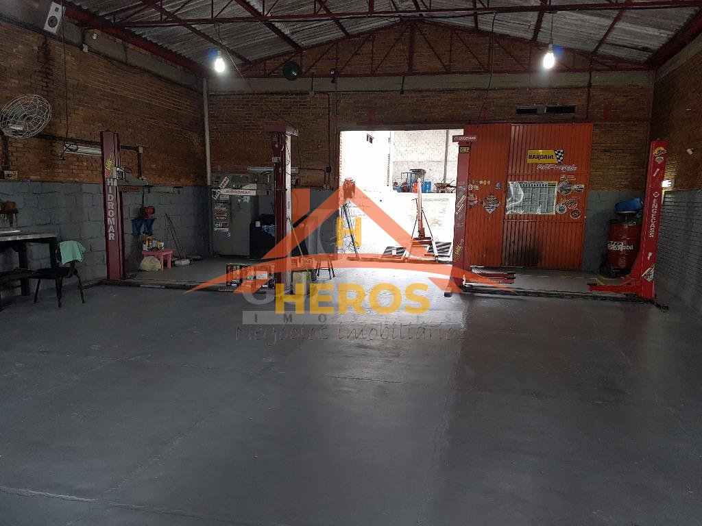 Loja 250m², Cavalhada, R$ 1,07milhão