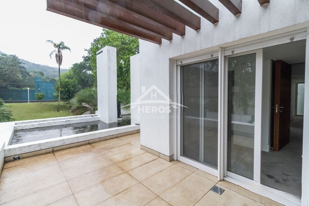 Casa 5 dorm, 542m², Pedra Redonda, 6 milhões