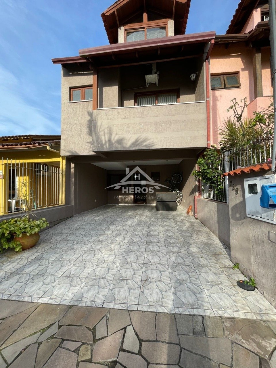 Casa 3 dorm. 191m² no Jardins do Prado, R$ 630mil