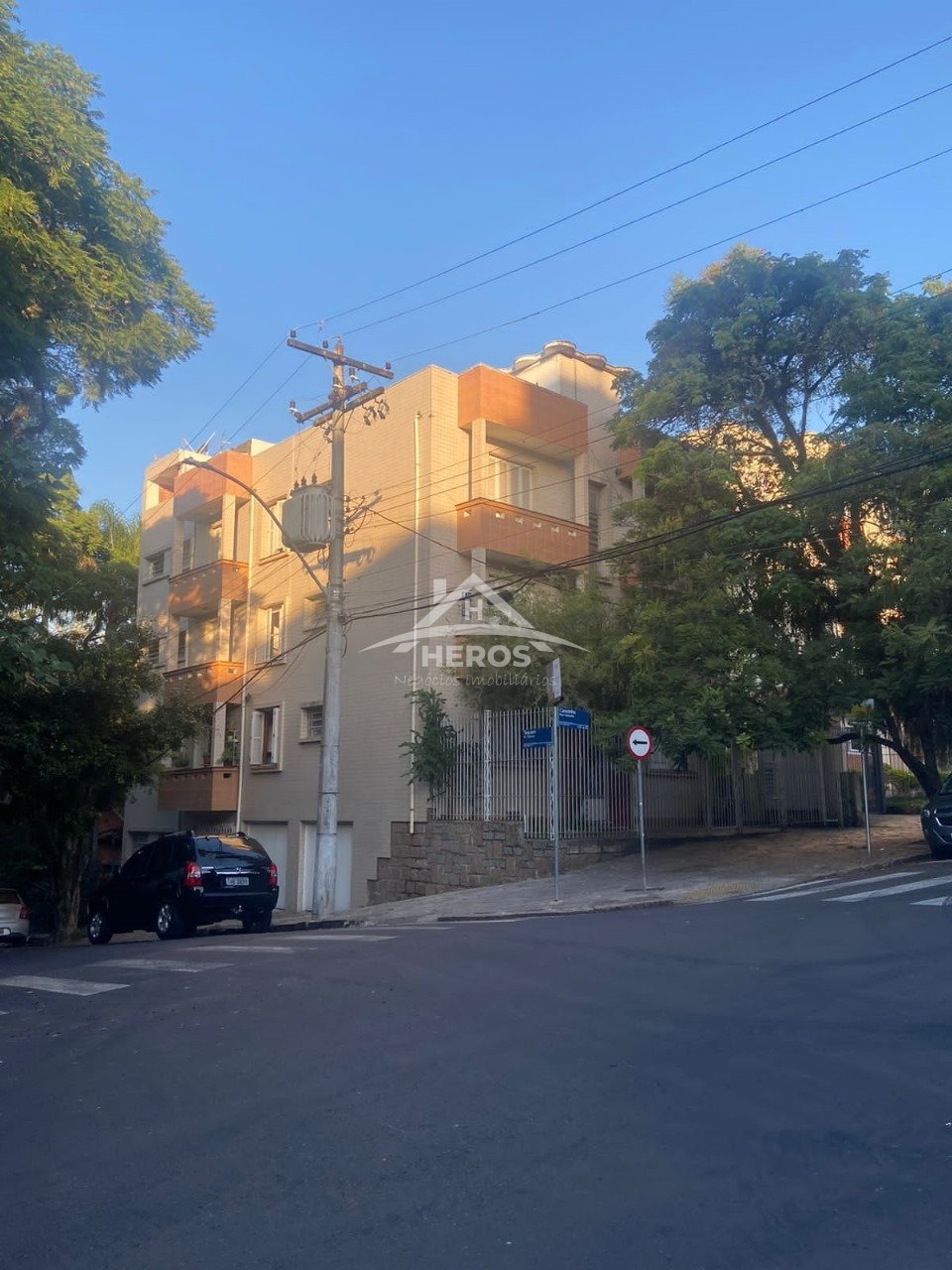 Apartamento, 2 dorm, 74m², Petrópolis, R$ 250mil