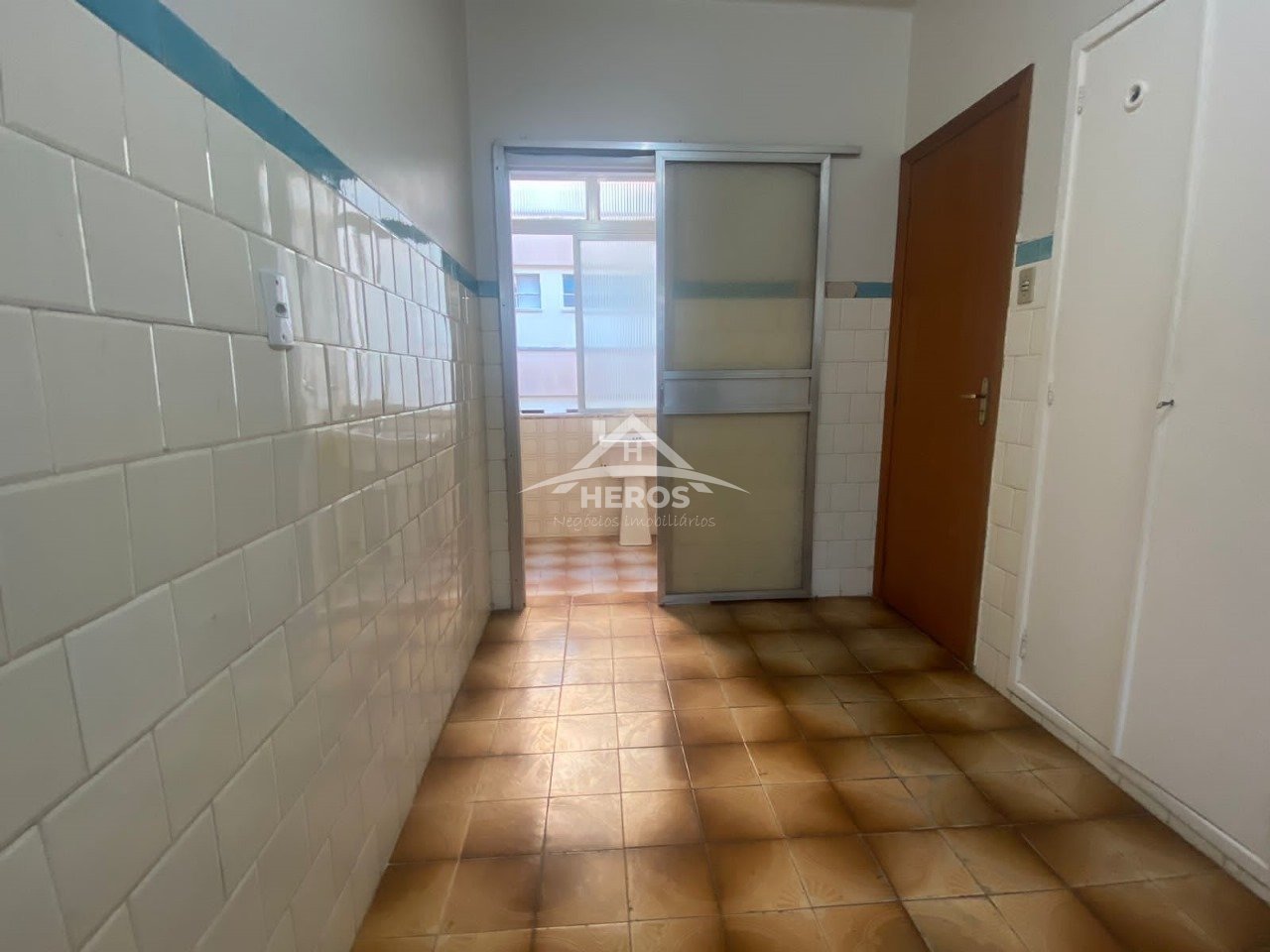 Apartamento, 2 dorm, 74m², Petrópolis, R$ 250mil