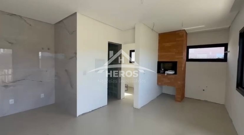 Casa 3 dorm, 196m², Hípica, R$ 750mil