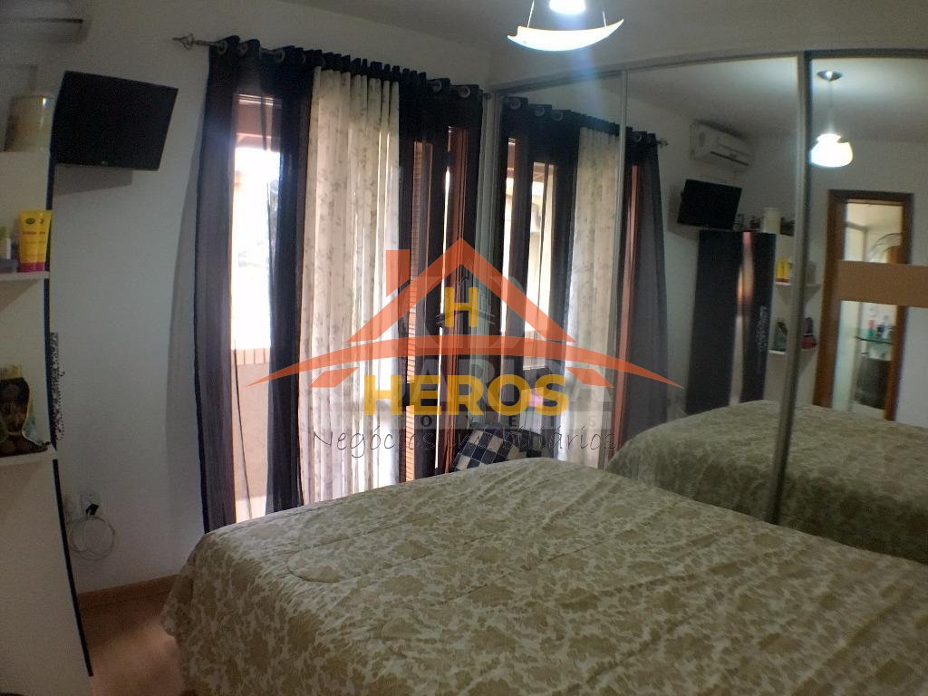 Casa 2 dorm, 105m², Guarujá, R$ 340mil