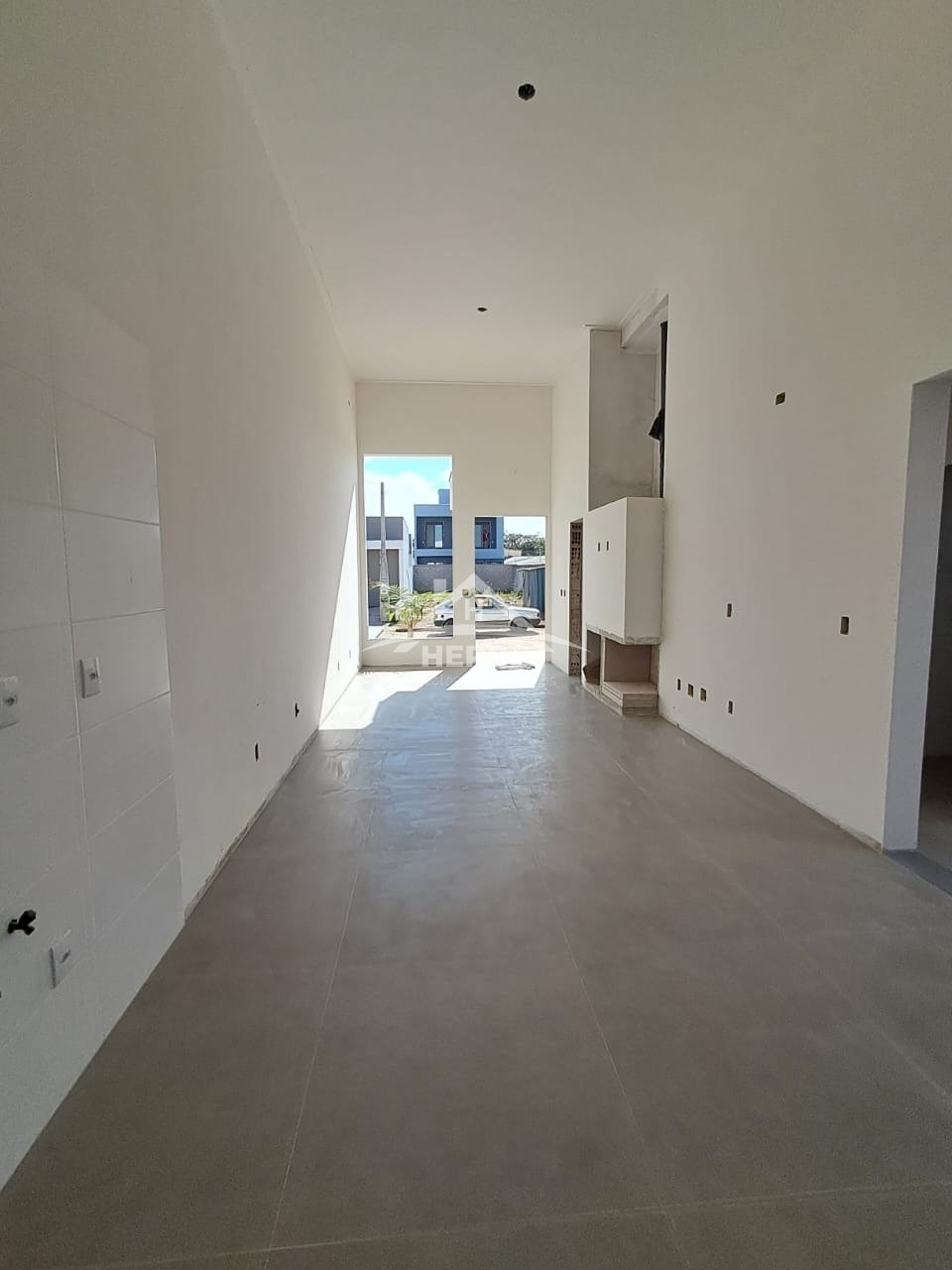 Casa térrea, 3 dorm, 96m², R$ 699 mil