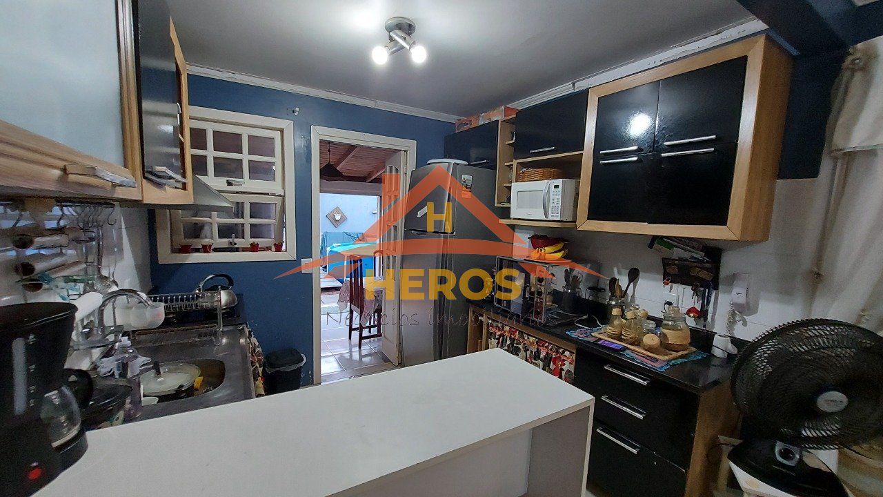Casa 2 dorm, 71m², Hípica, R$ 265mil