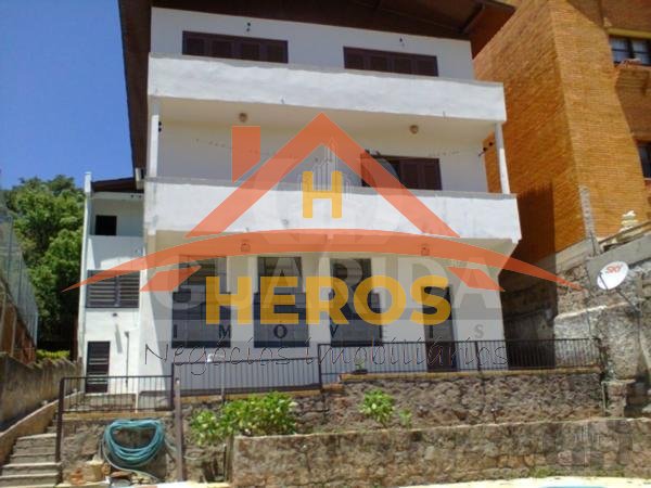 Casa 4 dorm, Teresópolis, 250m², R$ 1,49 milhão