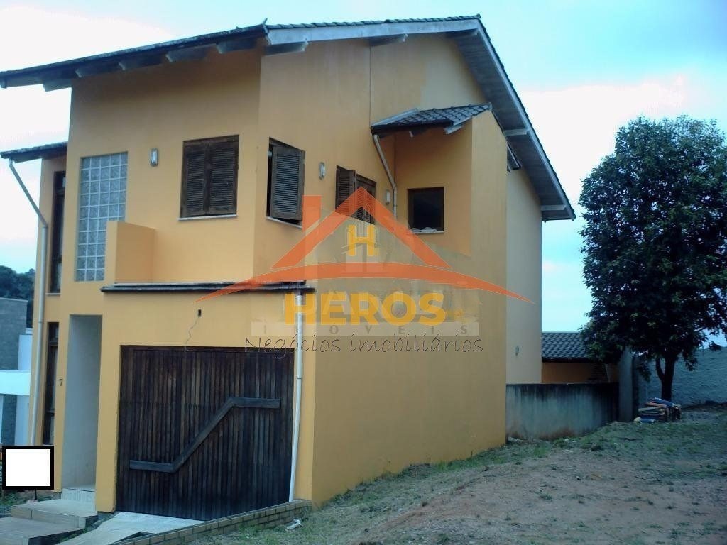 Casa condomínio 3 dorm 190m² Aberta Morros R$ 550m