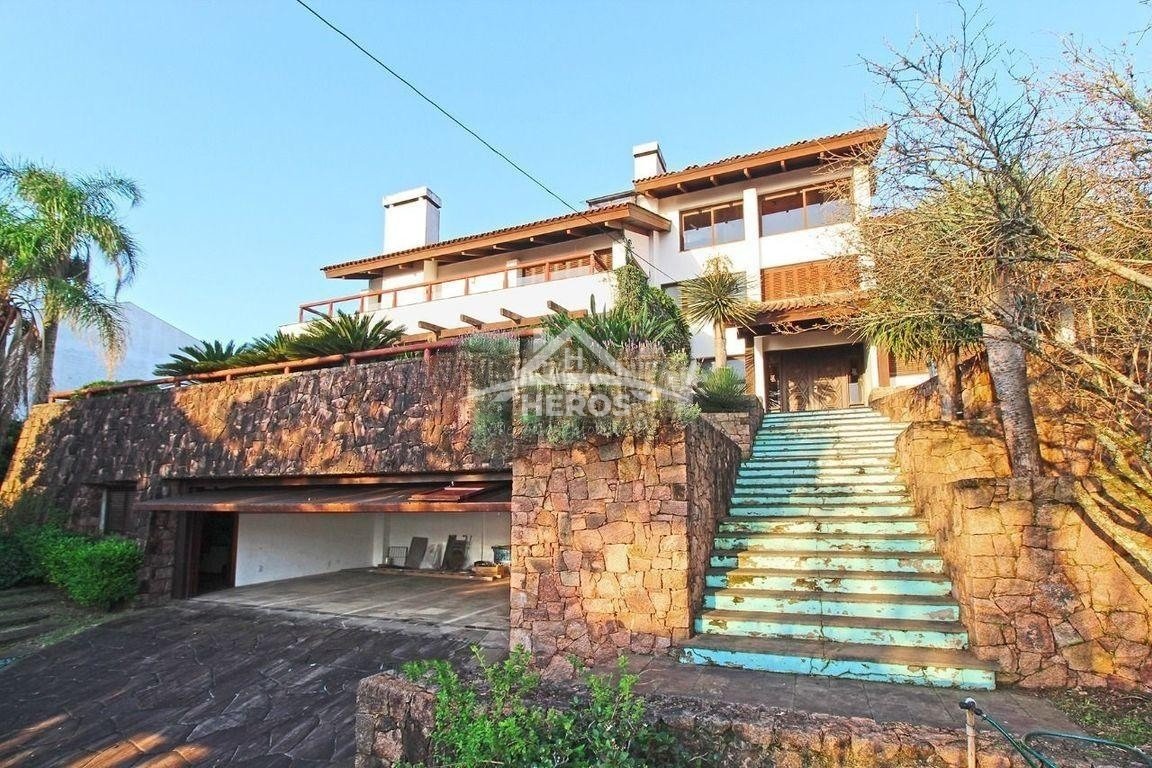 Casa 4 suítes, 601m², Teresópolis, R$ 1,89milhões