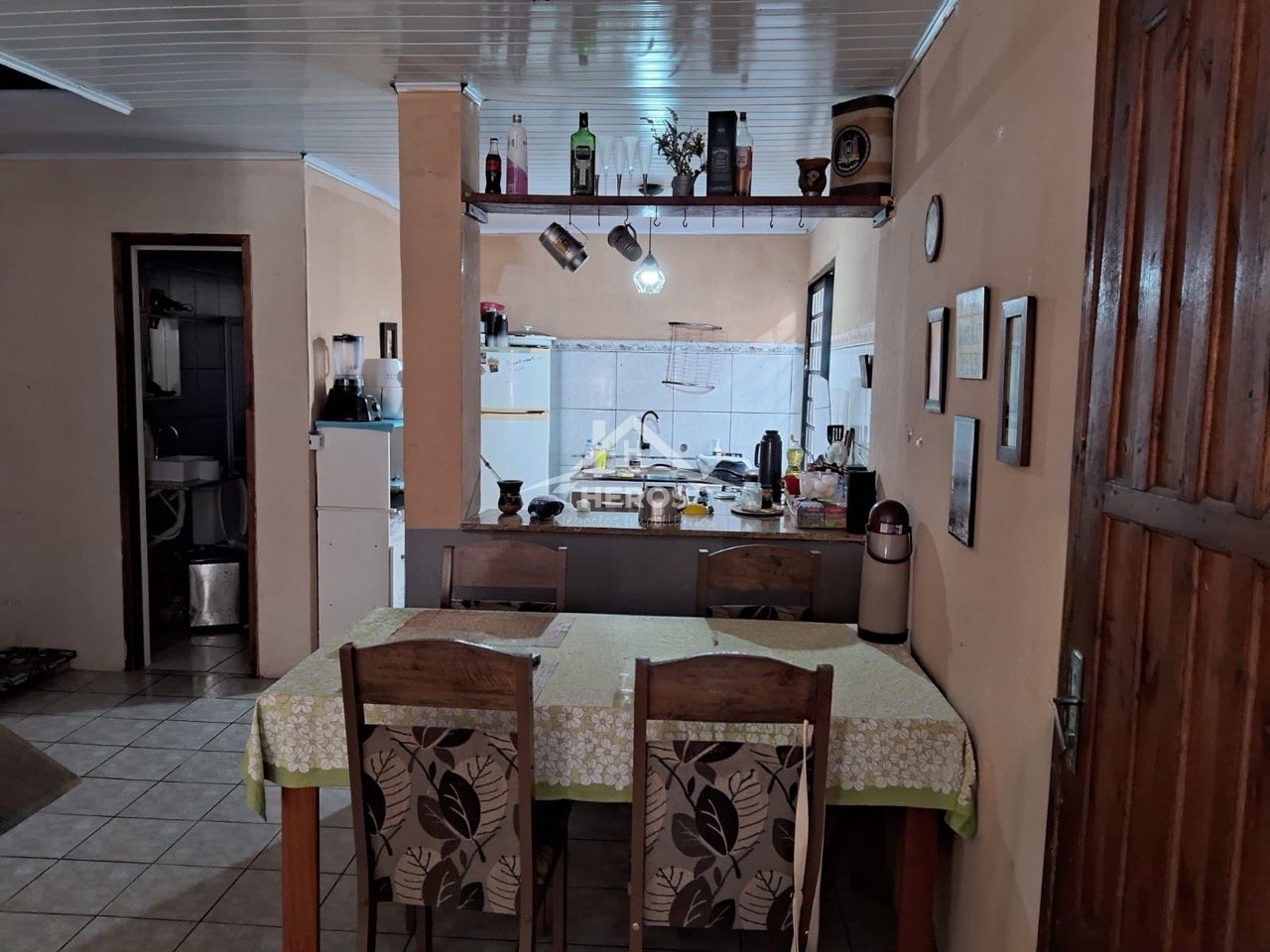 casa com 2 pavimentos 4 dorm Partenon, 355 mil