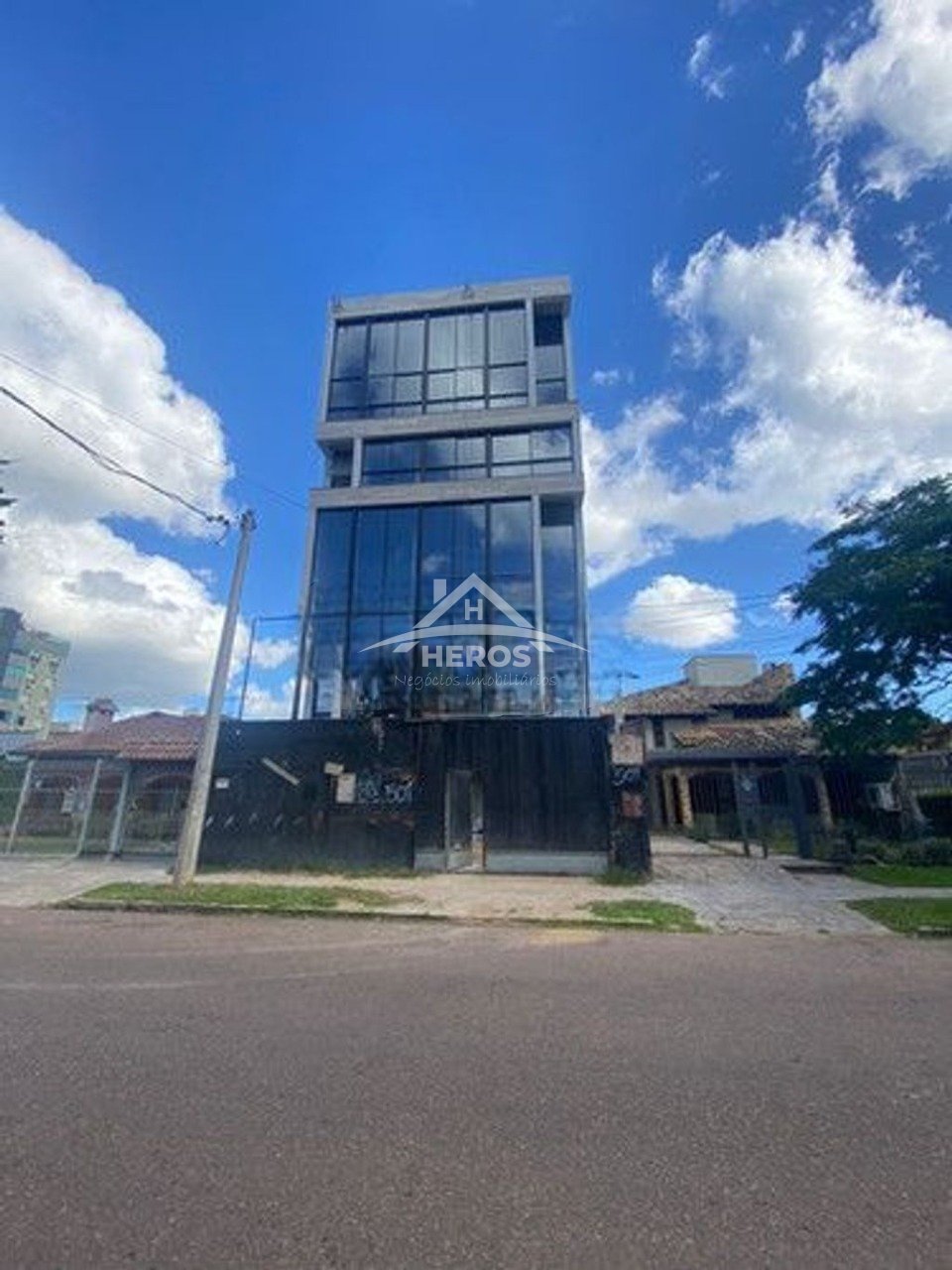 Apartamento loft, 93m², Tristeza, R$ 759mil