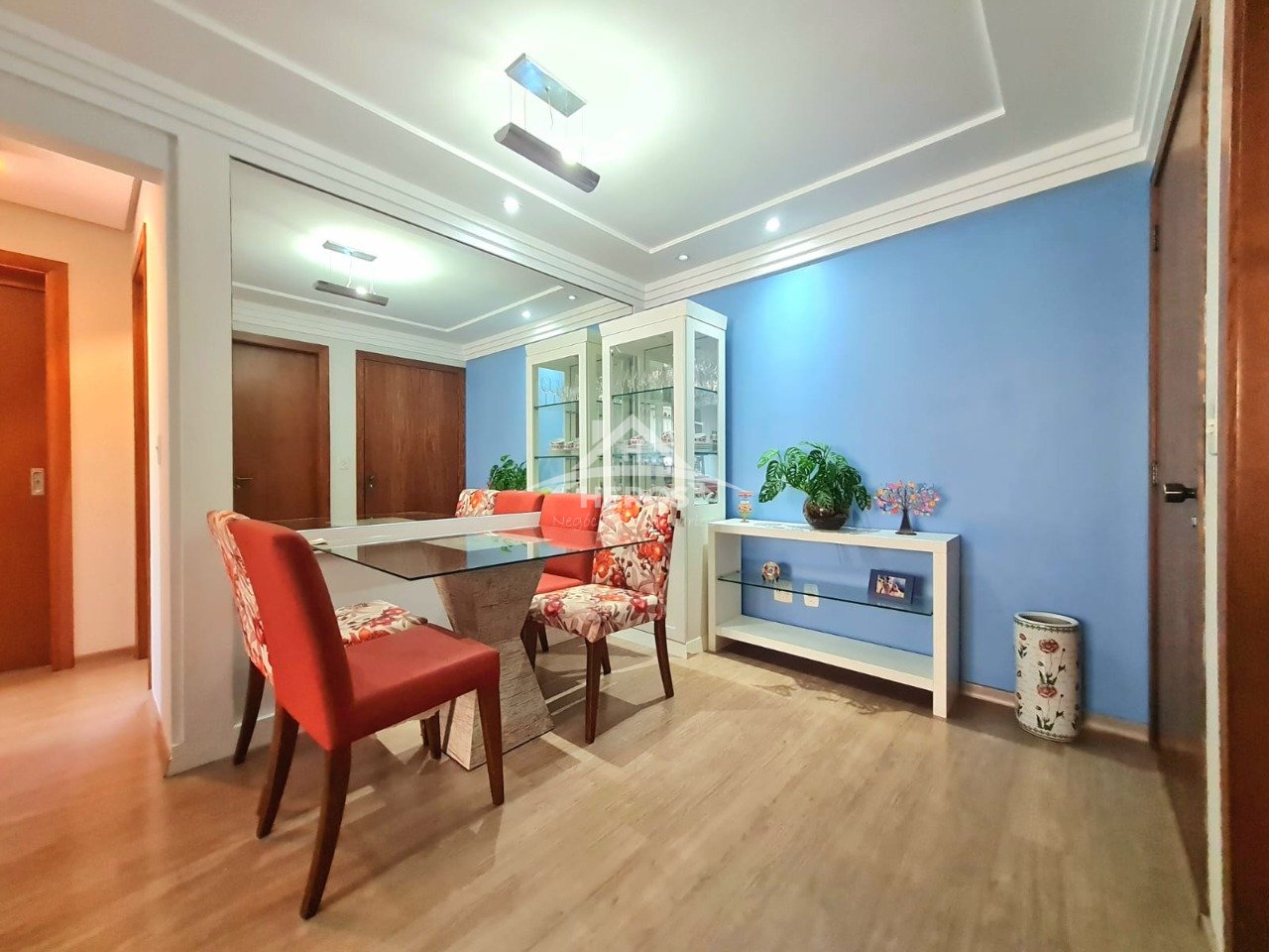 Apartamento 2 dor, 59m², Cristal, R$ 420mil