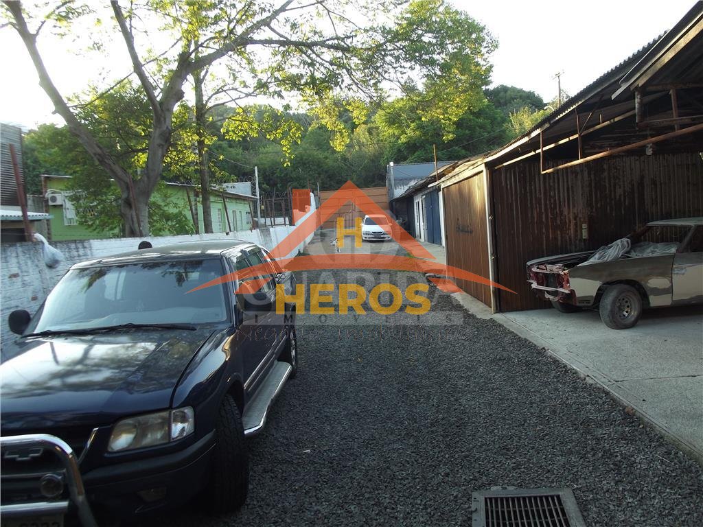 Terreno 705m², Vila Nova, R$ 298 mil
