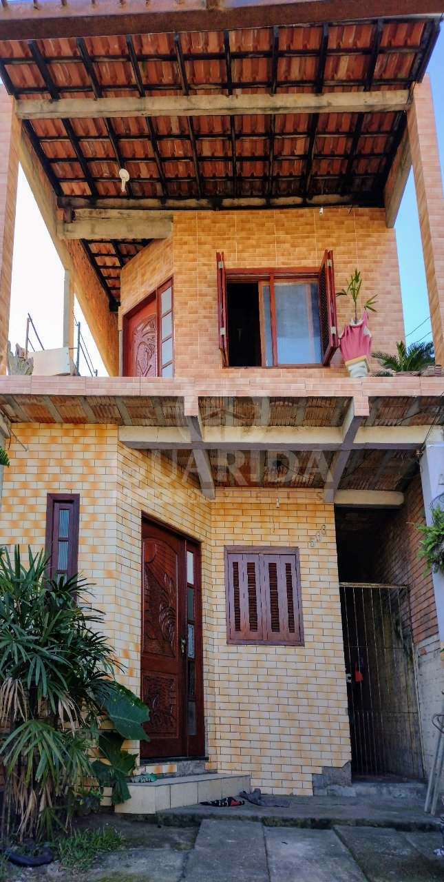 Casa 3 dorm, 150m², Hípica, R$ 290mil
