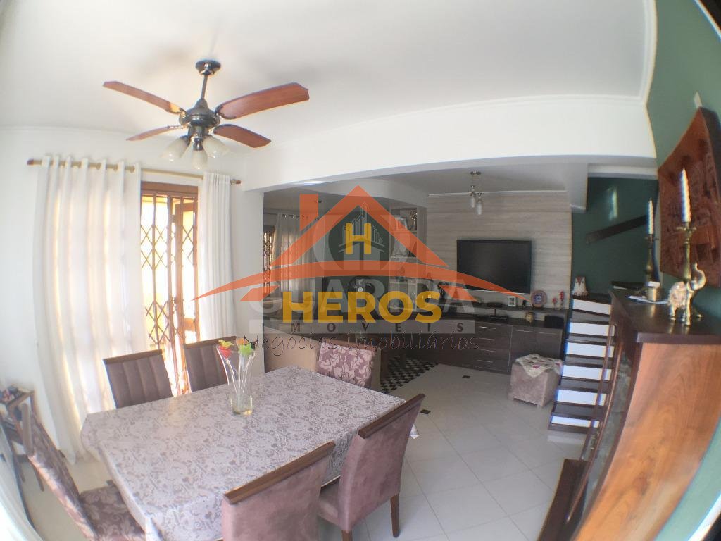 Casa condomínio, 80m², Tristeza, R$ 750mil