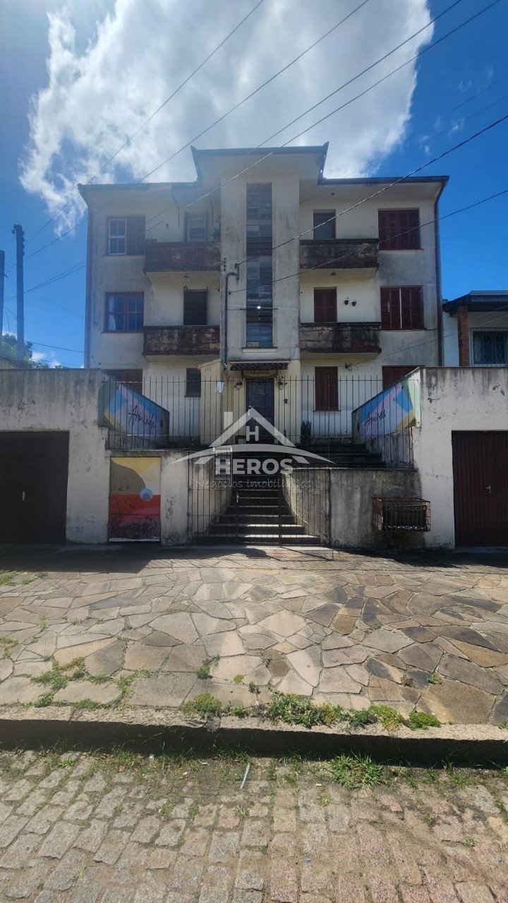 Aptº 2 dorm, 1 suíte, 66m², Teresópolis, R$ 129mil