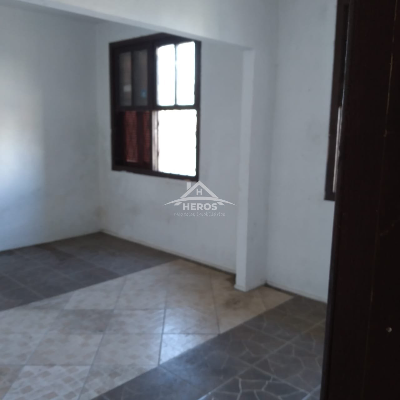 Aptº 2 dorm, 1 suíte, 66m², Teresópolis, R$ 129mil